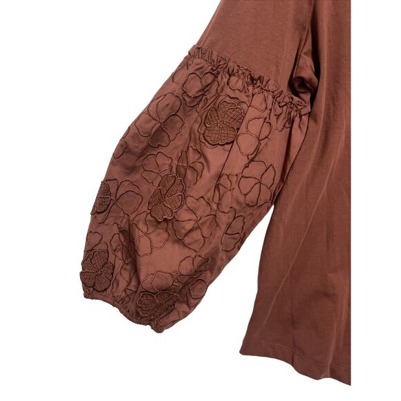 Chico's Chocolate Brown 3/4 Sleeve Knit Woven 3D Applique Top, Size 2 Large - Picture 2 of 5